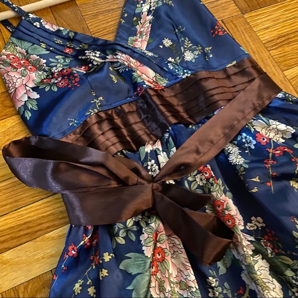 Silky summer dress - Picture 2 of 4